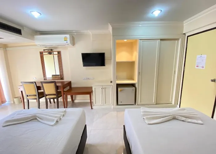 Отель Jumbotel 3*