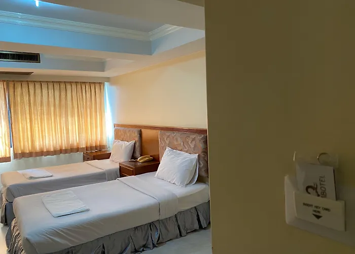Отель Jumbotel 3*