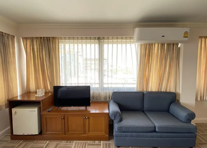 Отель Jumbotel 3*